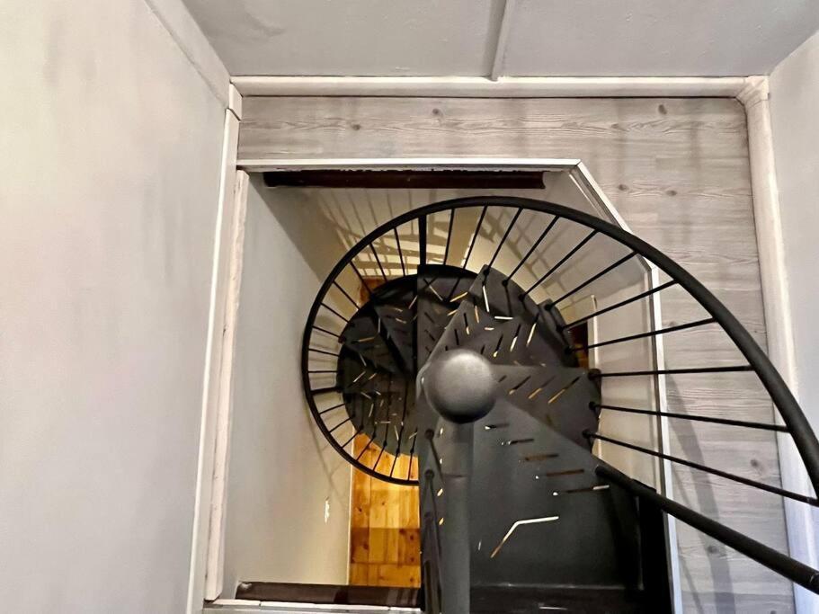 Loft Cianosi - Appartamento Nel Cuore Di リヴォルノ エクステリア 写真
