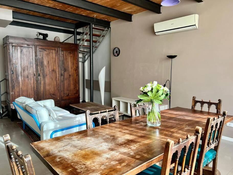 Loft Cianosi - Appartamento Nel Cuore Di リヴォルノ エクステリア 写真