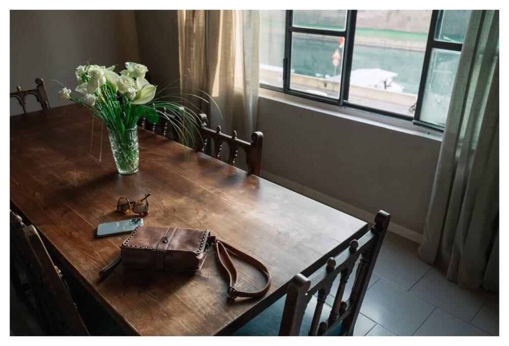 Loft Cianosi - Appartamento Nel Cuore Di リヴォルノ エクステリア 写真