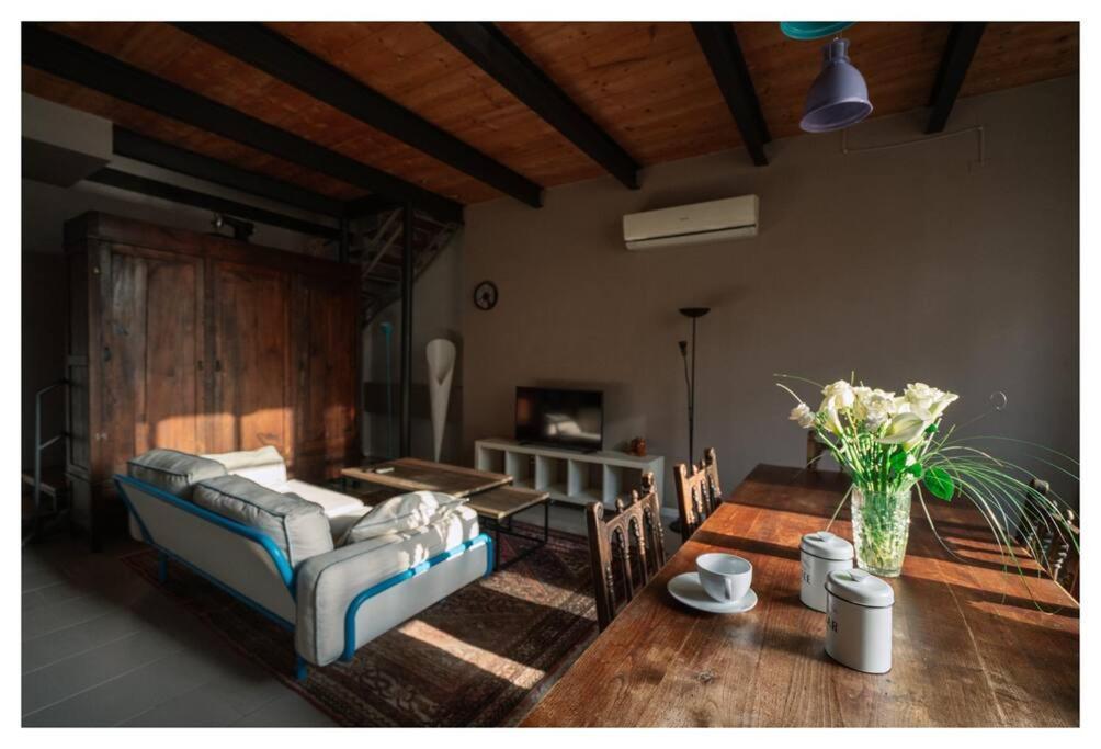Loft Cianosi - Appartamento Nel Cuore Di リヴォルノ エクステリア 写真