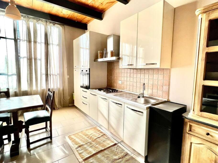 Loft Cianosi - Appartamento Nel Cuore Di リヴォルノ エクステリア 写真