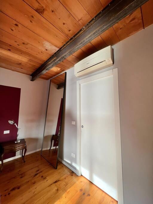 Loft Cianosi - Appartamento Nel Cuore Di リヴォルノ エクステリア 写真